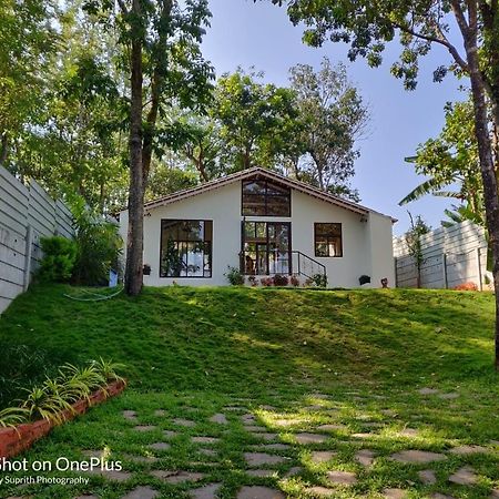 Aakriti Homestay Chikmagalūr Exteriér fotografie