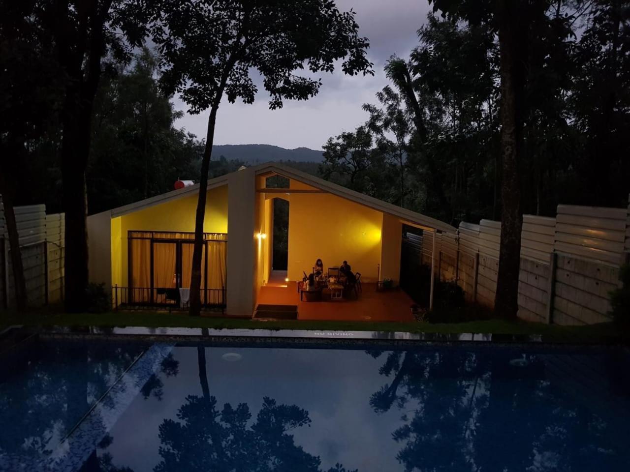 Aakriti Homestay Chikmagalūr Exteriér fotografie